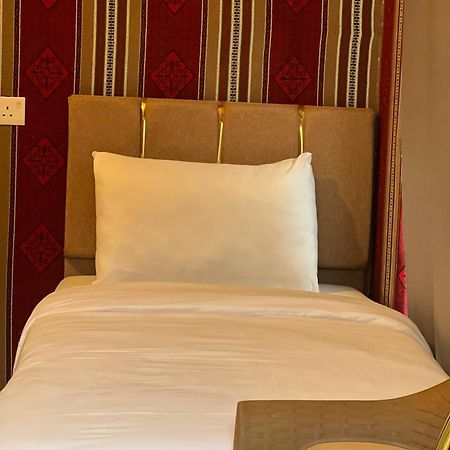 Rum Moon Luxury Camp Вади Рум Екстериор снимка
